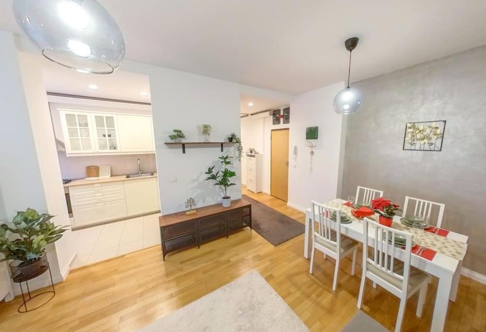 Old Town Spacious Apartment Bucarest Esterno foto
