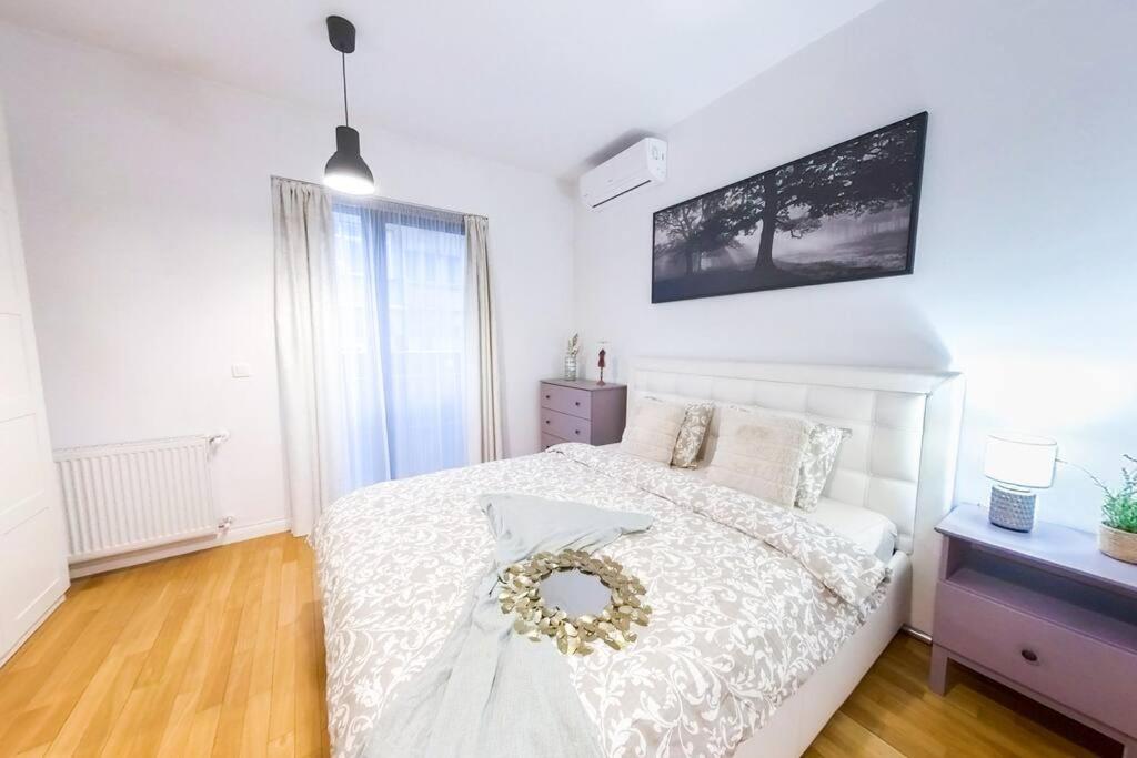 Old Town Spacious Apartment Bucarest Esterno foto